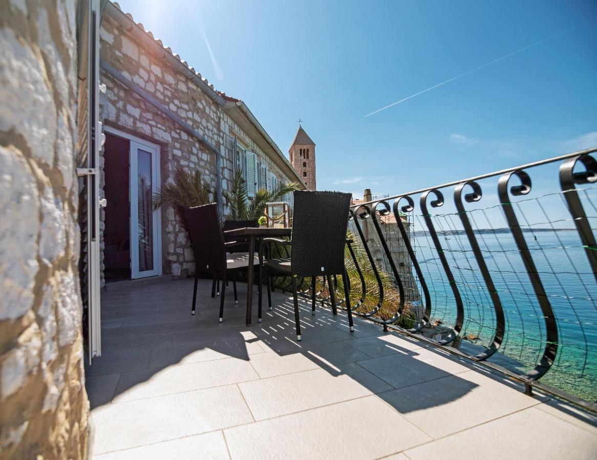 Apartment Julietta Rab Town Exteriör bild